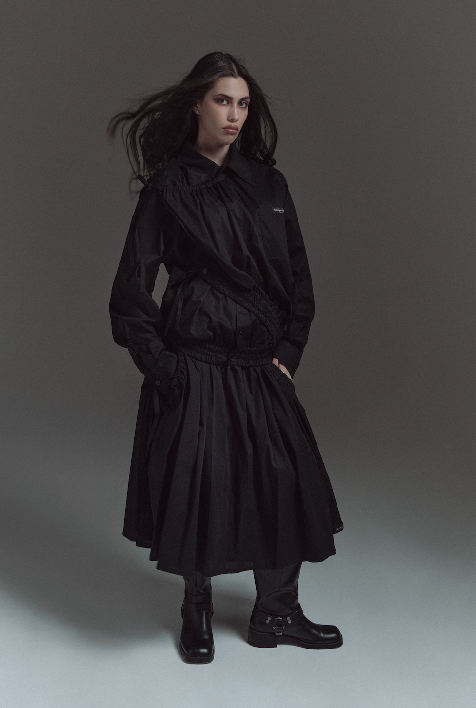 HYBRD-15 W Structured Pleated Skirt